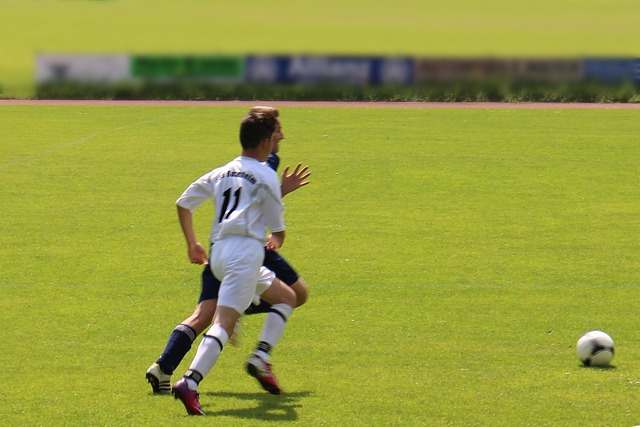 单说莫德里奇的远射功力这一项，能否与巴拉克、内德维德、杰拉德、迭戈弗兰、库蒂尼奥这些远射技能拉满的球员相提并论？[2...7].